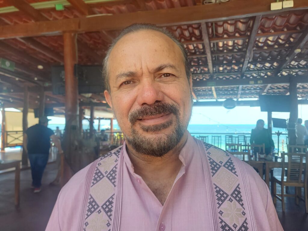 Julián Ricalde Magaña, diputado local de Quintana Roo, presidente de la Comisión de Turismo