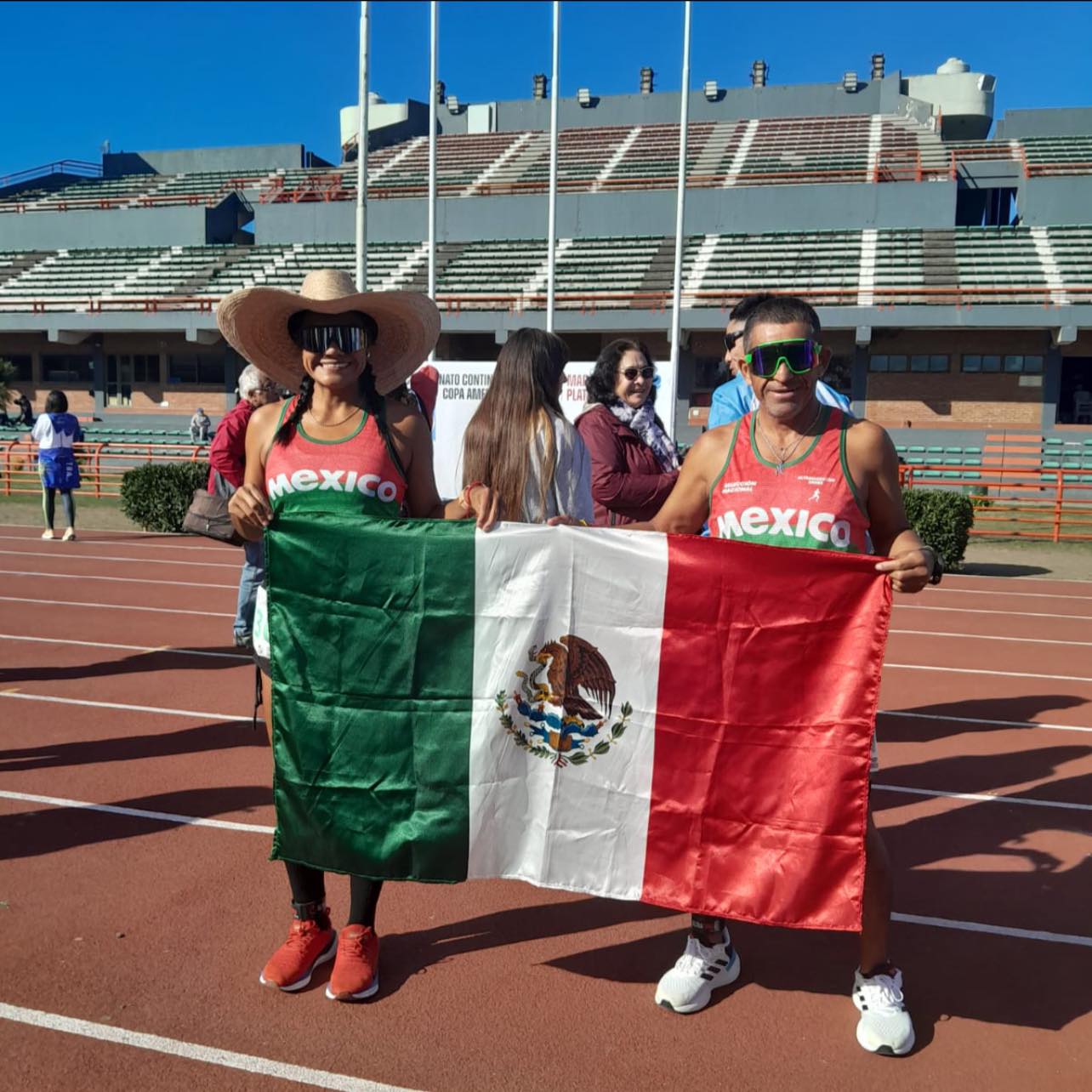 Vladimir Estrella Blanco y Maritza Flores Torres