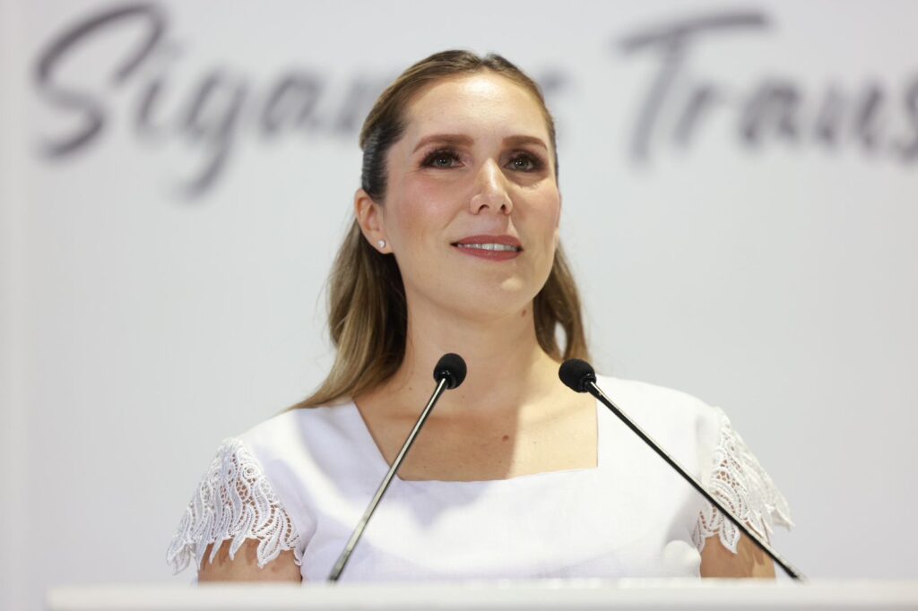 Atenea Gómez Ricalde - Isla Mujeres