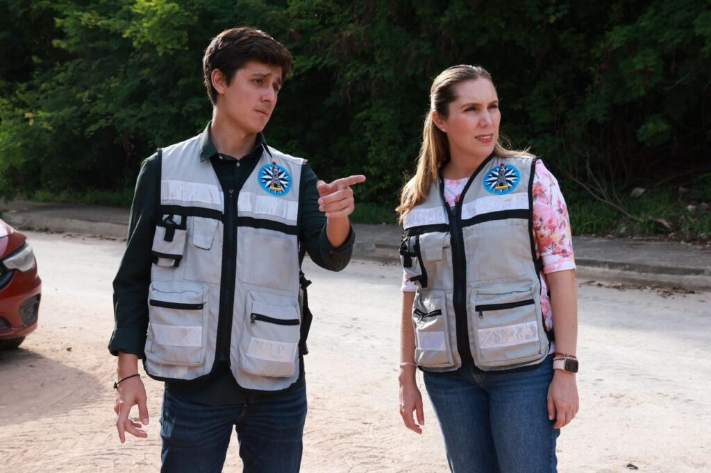 Atenea Gómez supervisa obras